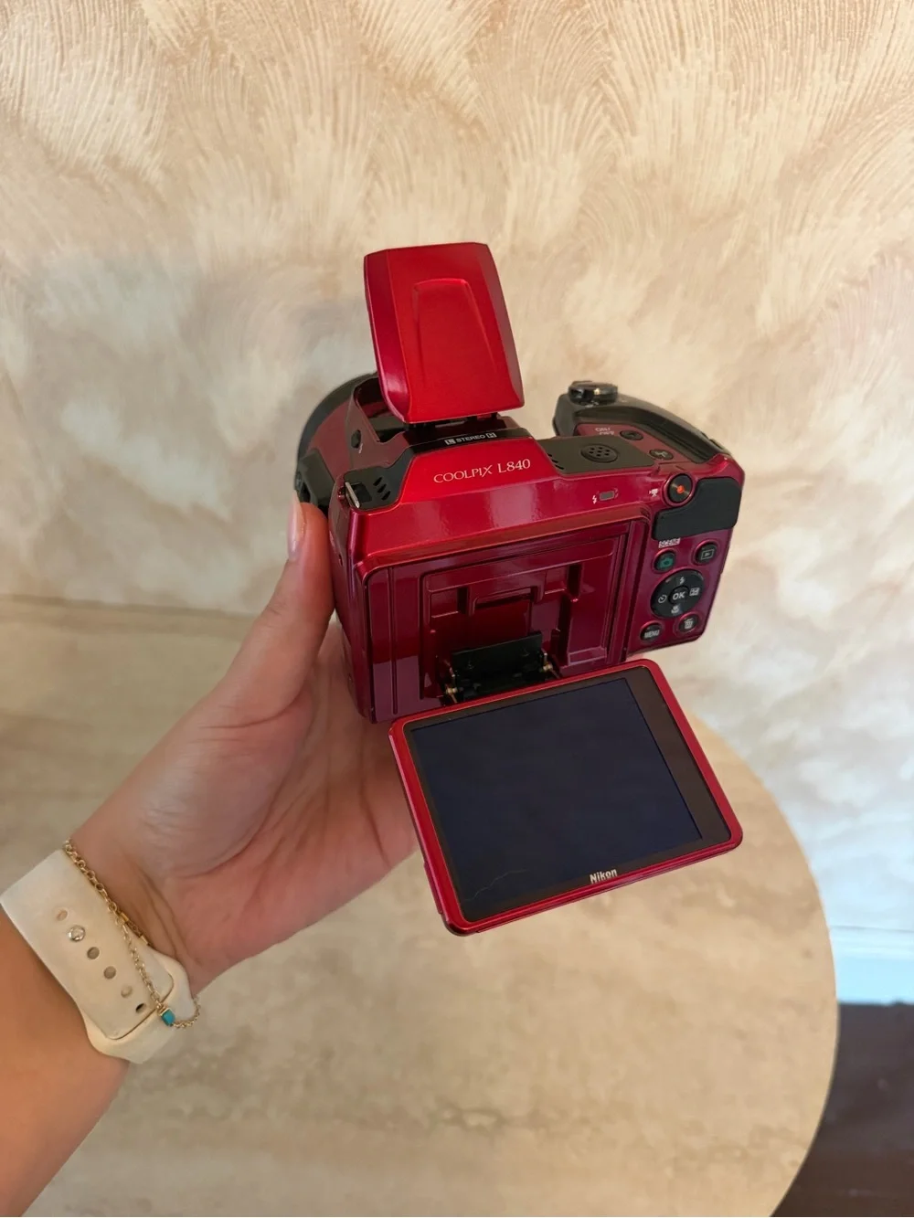 Nikon COOLPIX L840 16MP Digital Camera – Rare Red Color – Like New!